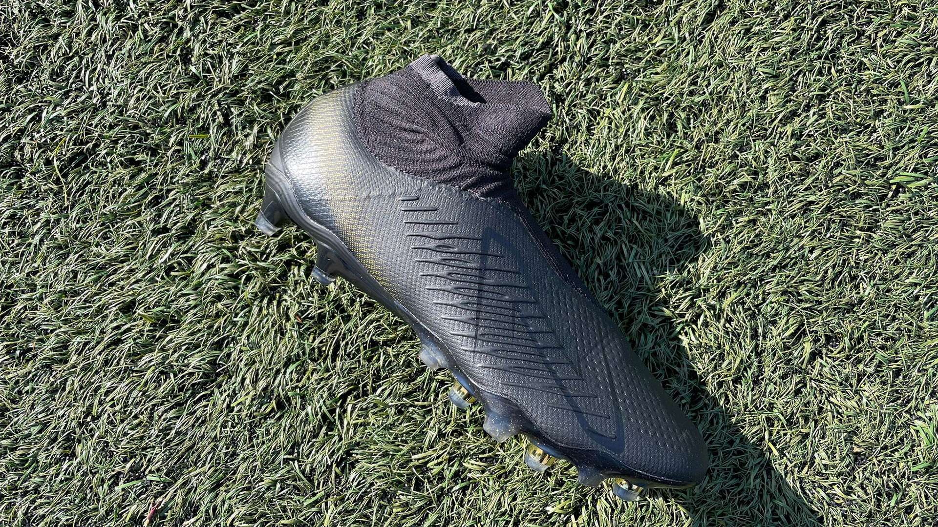 蓝军本赛季英超先进球输了3场，上一次单赛季更多是09／10赛季.